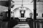 Kiriku sisevaade, vaade kooriruumile ja altarile. Autor: Avo Sillasoo. Aasta: 1998