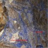 Geomeetriline sirkel-lillik hilisema inglimaalingu all - värvikihi pudenemise tõttu on näha keskaegse maalingu sissepressimise jäljend ning punase pigmendi jälgi jäljendi põhjas. Foto: Peeter Säre