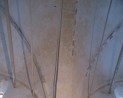 II siseviimistlusetappi kuuluvad pikihoone roiete ja kilpkaarte maalingud vaatega põhjaseinale.. Foto: M. Viljus, 01/2009