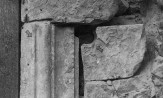 Raidkivid läänepoolse torniukse lõunapoolse põse müüritises. N-1692/2. Autor: T. Böckler. Aasta: 1957