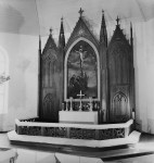 Altar ja altarimaal. Puit, tisleritöö, aaderdus. Pseudogooti, 19. sajandi II pool. Autor: repro. Aasta: 1981. #5738