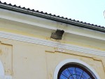 Võru Katariina kirik, krohvi alt paljastuv puitkarniis põhjafassaadil. Foto: K. Niman, 23/07/2020