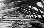 Vaade katusekonstruktsiooni puitsarikatele.. Aasta: 1959