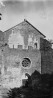 Lameda viiluga taastatud /1886-89 vanast toomkirikust/ müür profileeritud gooti kaarportaaliga ja ümarguse dekoratiivse raamistikuga aknaga. . Aasta: XX saj 1-2 a.k.. #N 5643/86