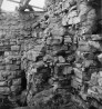Vaade müüritrepi ülemisele ukseavale (põhja poolt). Autor: V.Raam. Aasta: 1958